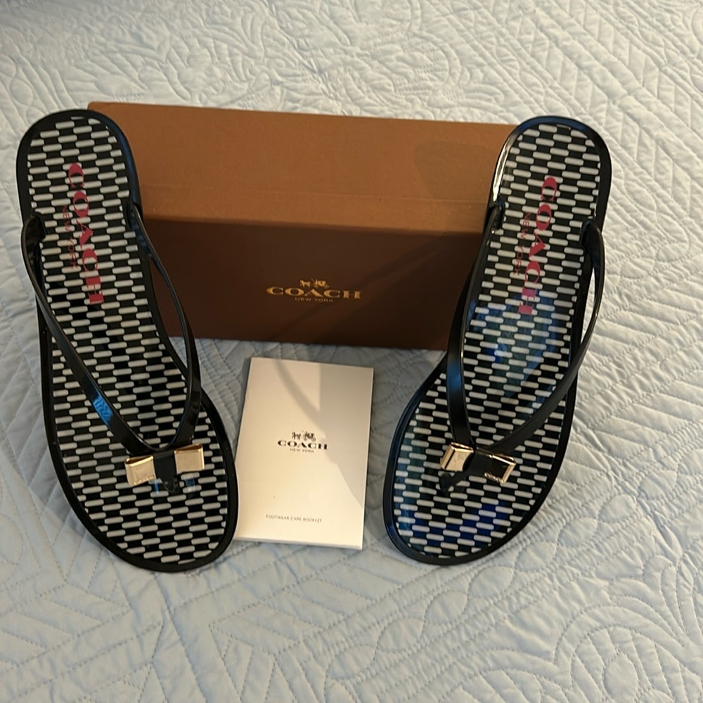 NWOT Coach flip flops